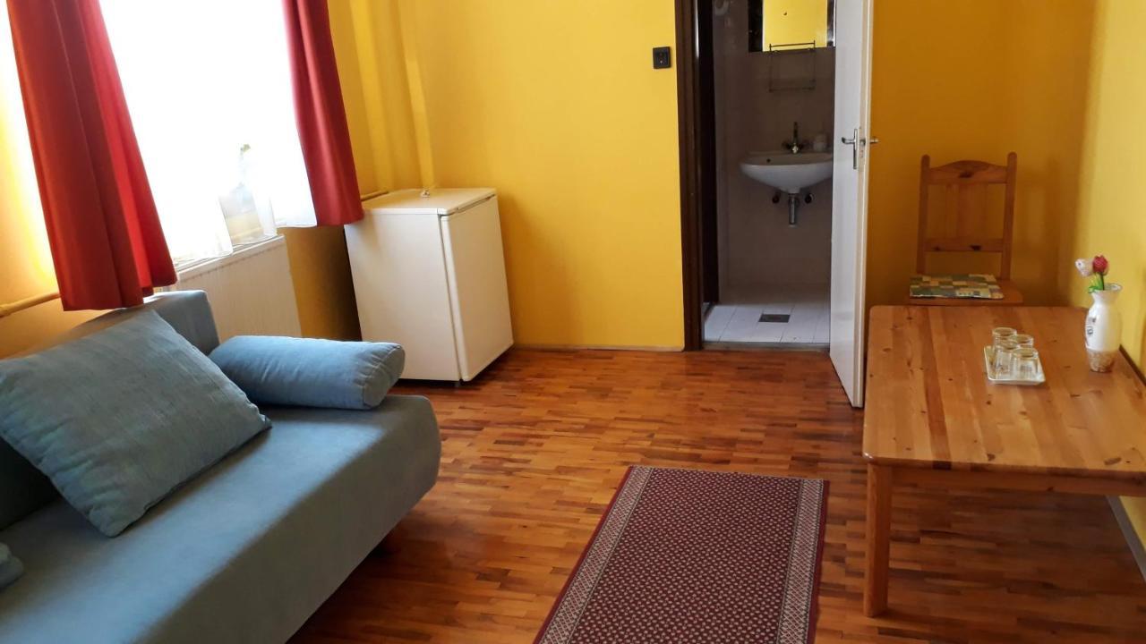 Hotel Centrum Apartman Hajdúszoboszló Exterior foto